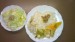 ryba, pórek, paprika, celer, česnek a rýže s ořechy a ledový salát s jablkem